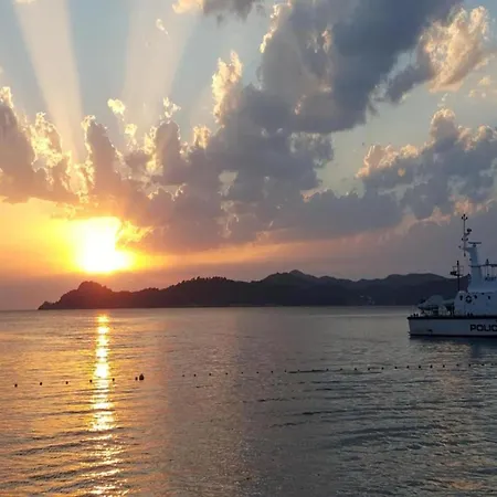 Courtyard In Town 아파트 *