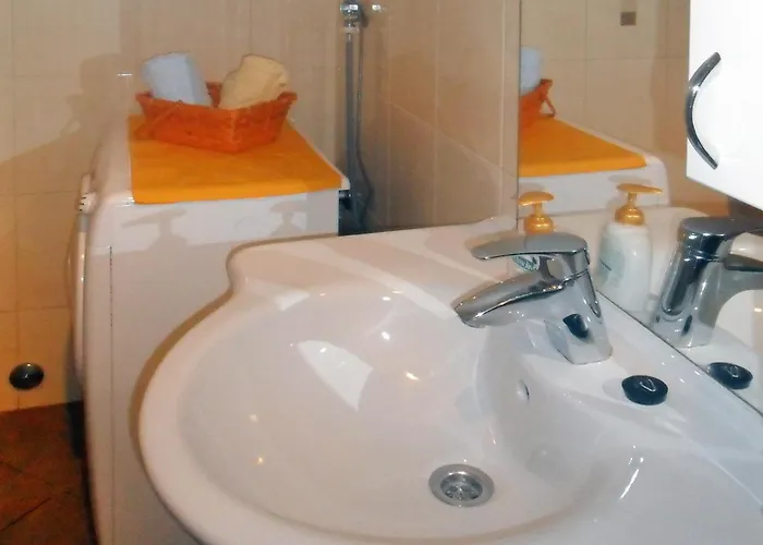 Courtyard In Town Apartamento Lopud