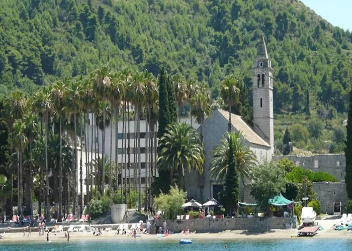 Courtyard In Town Apartman Lopud